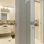 شقة Luxurious Retreat