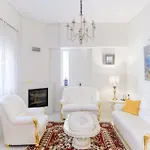 شقة Luxurious Retreat