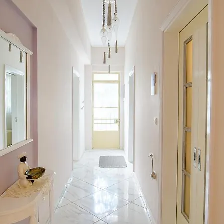 Apartment Luxurious Retreat In Argostoli. An Elegant Way Of Living!