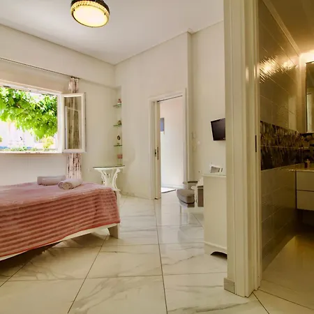Apartment Luxurious Retreat In Argostoli. An Elegant Way Of Living!
