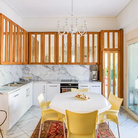 Luxurious Retreat Апартаменты