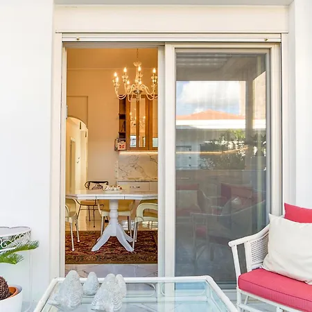 شقة Luxurious Retreat *